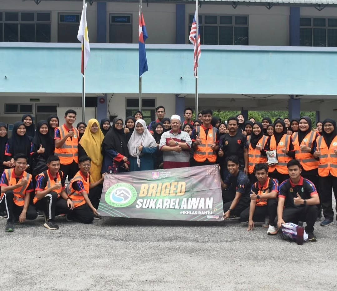 Persatuan Briged Sukarelawan UiTM Johor group photo
