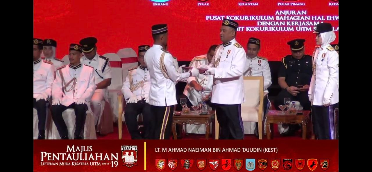 Leftenan Muda Kesatria Siri ke-19 commissioning ceremony
