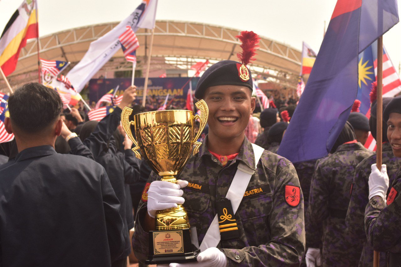 Majlis Perwakilan Komander Kesatria trophy moment